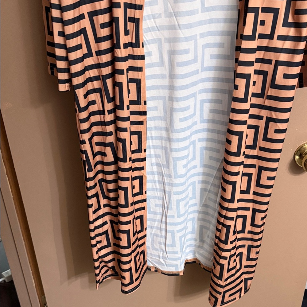 Geometric Patterned Open Cardigan - Picture 2 of 9